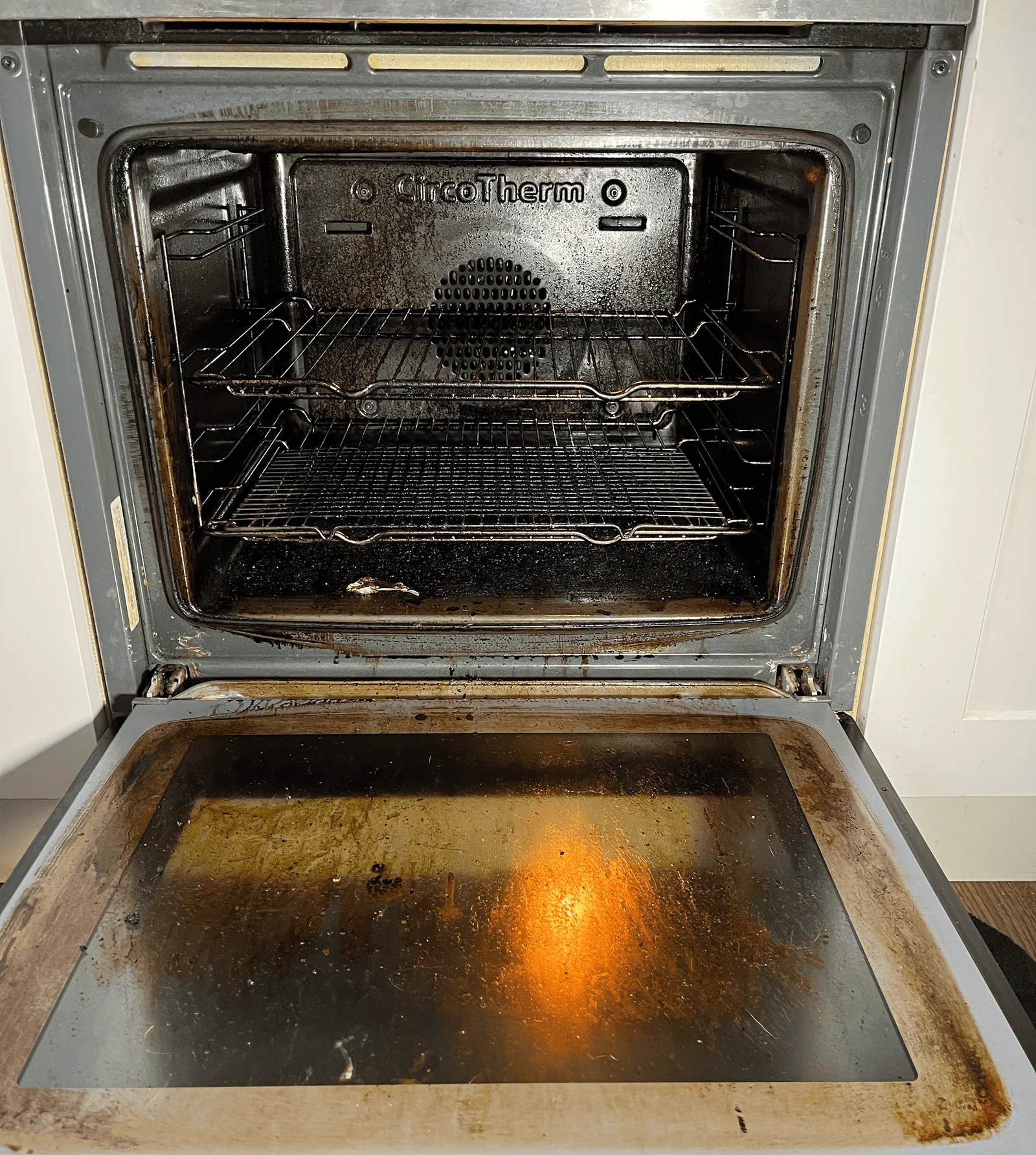 Before: Oven restoration example 4